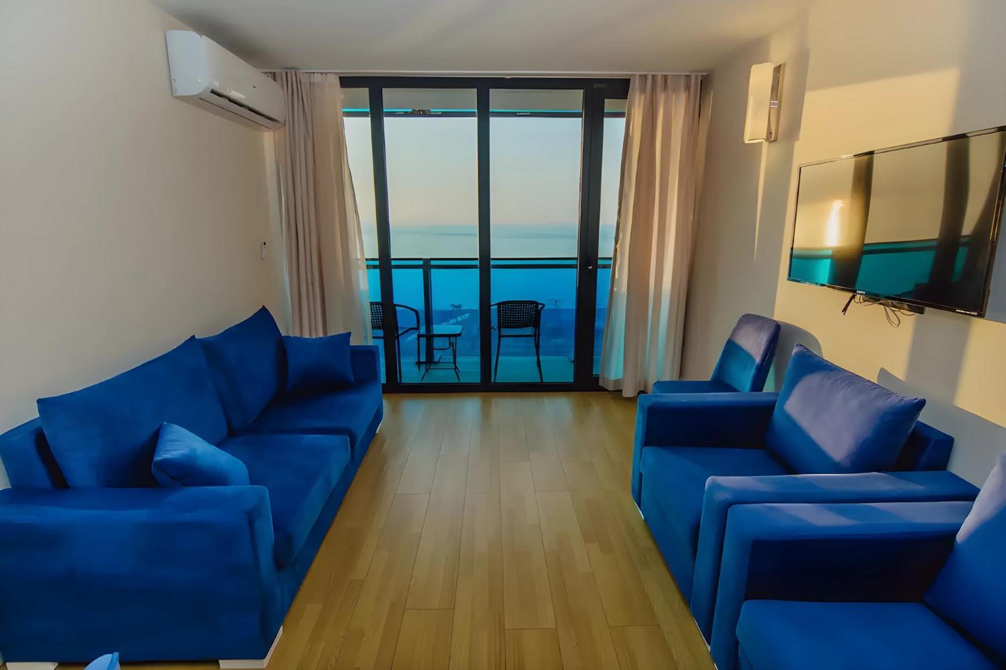 Ferienwohnung View From Above Orbi City Batumi Exterior foto