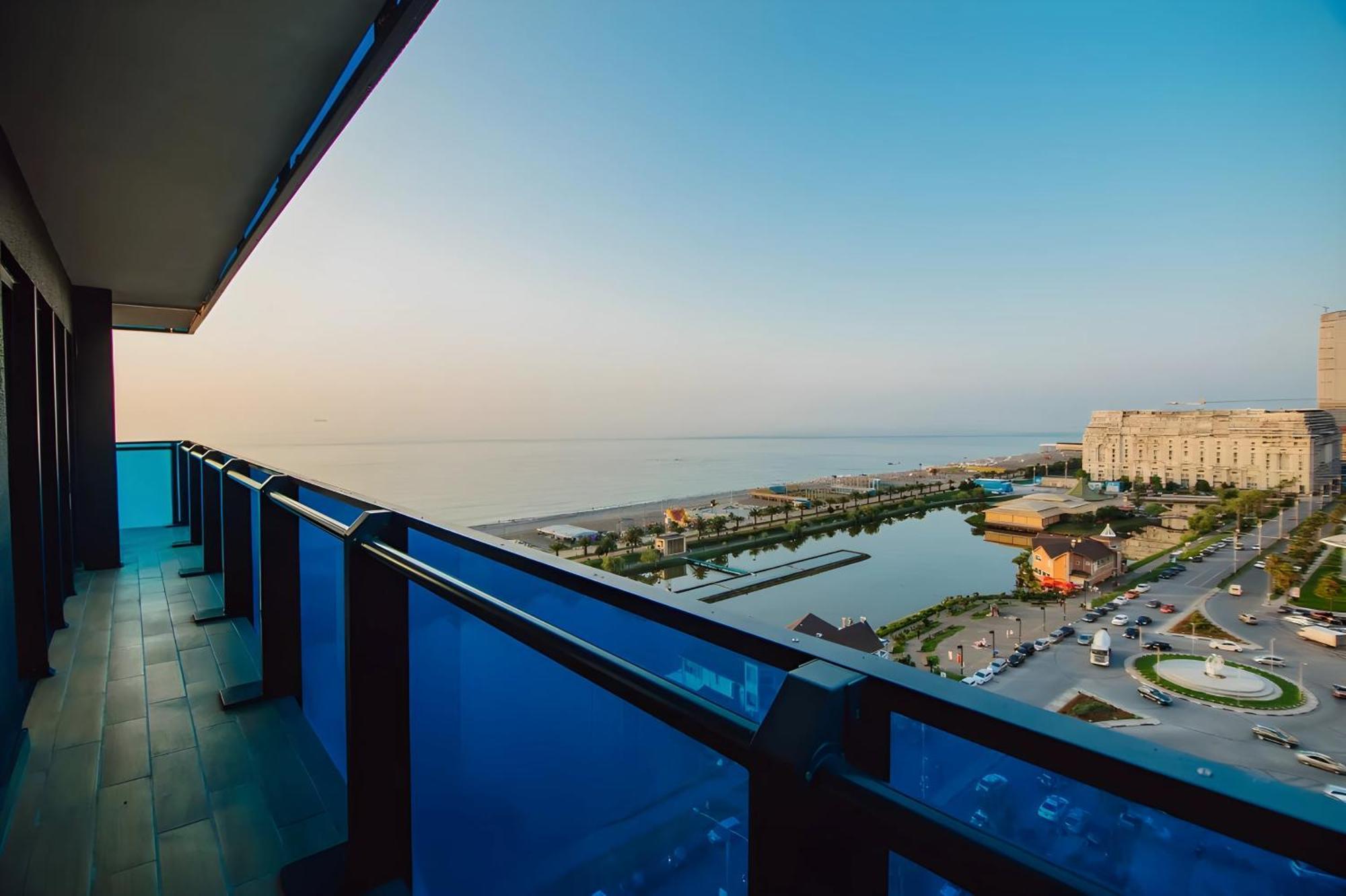 Ferienwohnung View From Above Orbi City Batumi Exterior foto